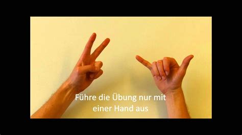 deutsche fingert sich|Deutsche fingert sich und stöhnt laut